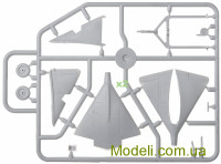 Armory 14507 Пластиковая модель 1:144 Lippisch P.13a с легким полугусеничным тягачом (2 модели в коробке)