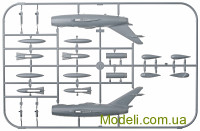 EDUARD 7433 Сборная модель 1/72 МиГ-15 УТИ, набор выходного дня