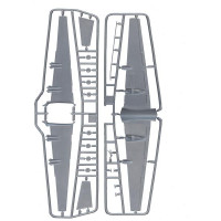 Eastern Express 14464 Сборная модель гражданского авиалайнера IL-18 A/B