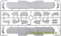 ICM 32043 Сборная модель 1:32 Gloster Gladiator Mk.I с британскими пилотами в тропической униформе