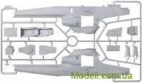 ICM 32062 Сборная модель 1:32 AH-1G Cobra с американскими пилотами (война во Вьетнаме)