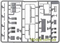 ICM 35104 Сборная модель 1:35 Немецкий бронетранспортер Sd.Kfz.251/6 Ausf.A с экипажем