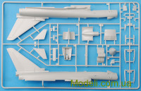 Revell 03848 Сборная модель 1:48 Тайфун "Барон Спирит"