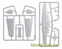 AMODEL 72144 Збірна модель літака: Як-52М