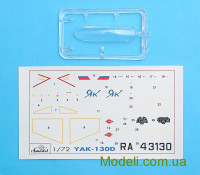 AMODEL 7293 Масштабна модель літака: Як-130Д (Д - демонстратор)
