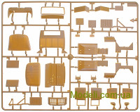 ICM 35515 Збірна модель автомобіля ЗіЛ-131