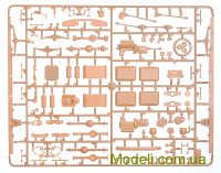 ICM Збірна модель автомобіля ЗіЛ-131 з радянською мотопіхотою