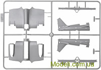 ICM 72162 Збірна модель літака: Радянський бомбардувальник SB 2M-100A