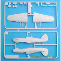 Mister Craft D208 Купити масштабну модель винищувача Hawker Hurricane Mk.II